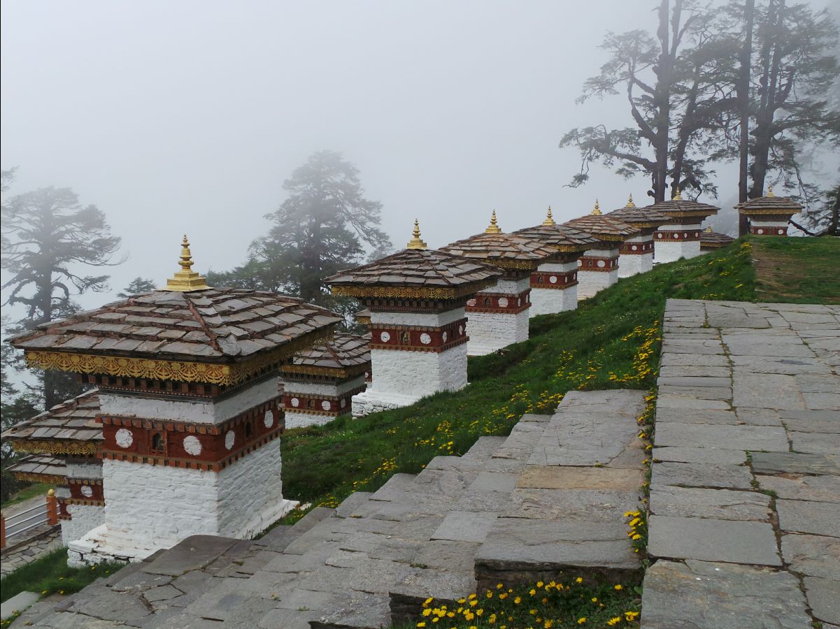Dochula Pass08